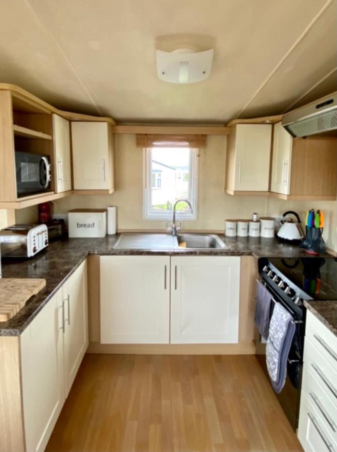 קינגסטון אפון הול Cosy Caravan מראה חיצוני תמונה