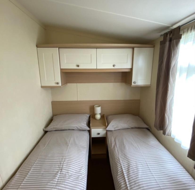 קינגסטון אפון הול Cosy Caravan מראה חיצוני תמונה