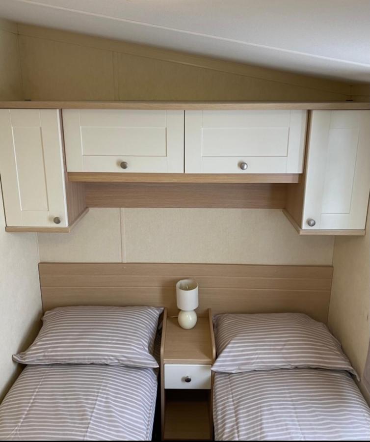 קינגסטון אפון הול Cosy Caravan מראה חיצוני תמונה